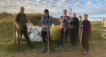Volunteers Bramble Clearance